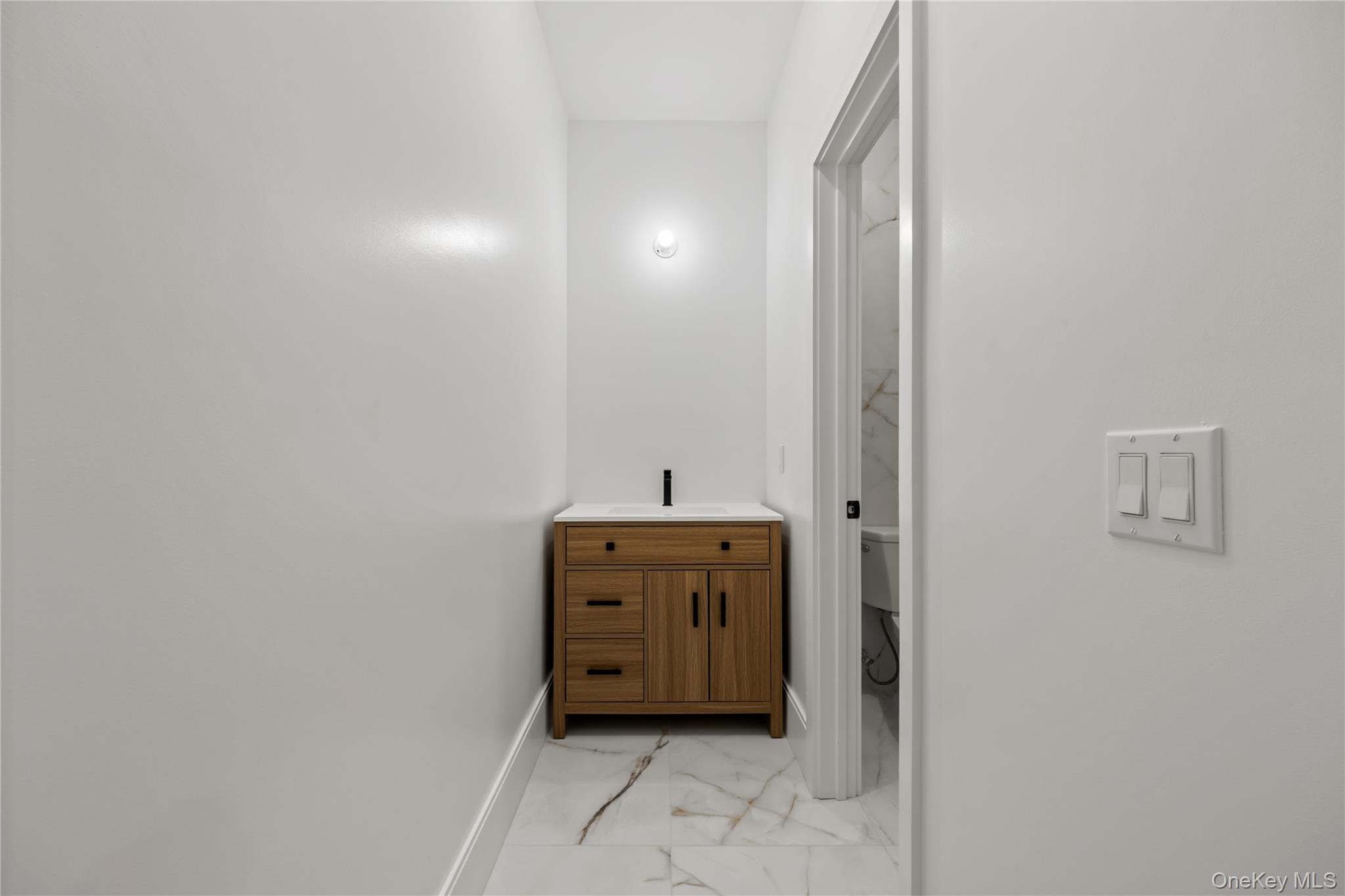 1 Dykstras Way W # 202, Monsey, NY 10952