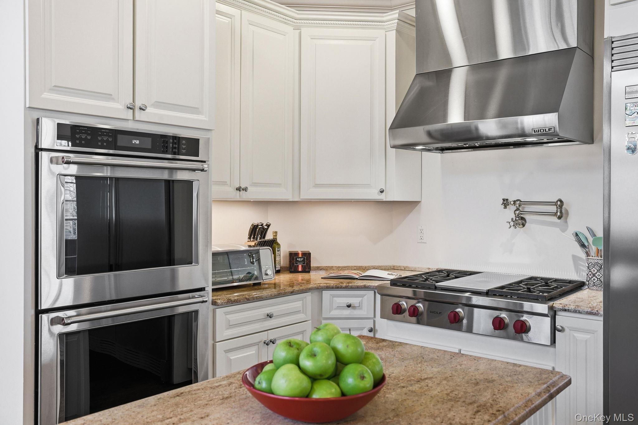 5 Morning View Court, Chappaqua, NY 10514