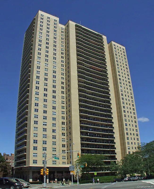 110-11 Queens Boulevard # 23E, Forest Hills, NY 11375