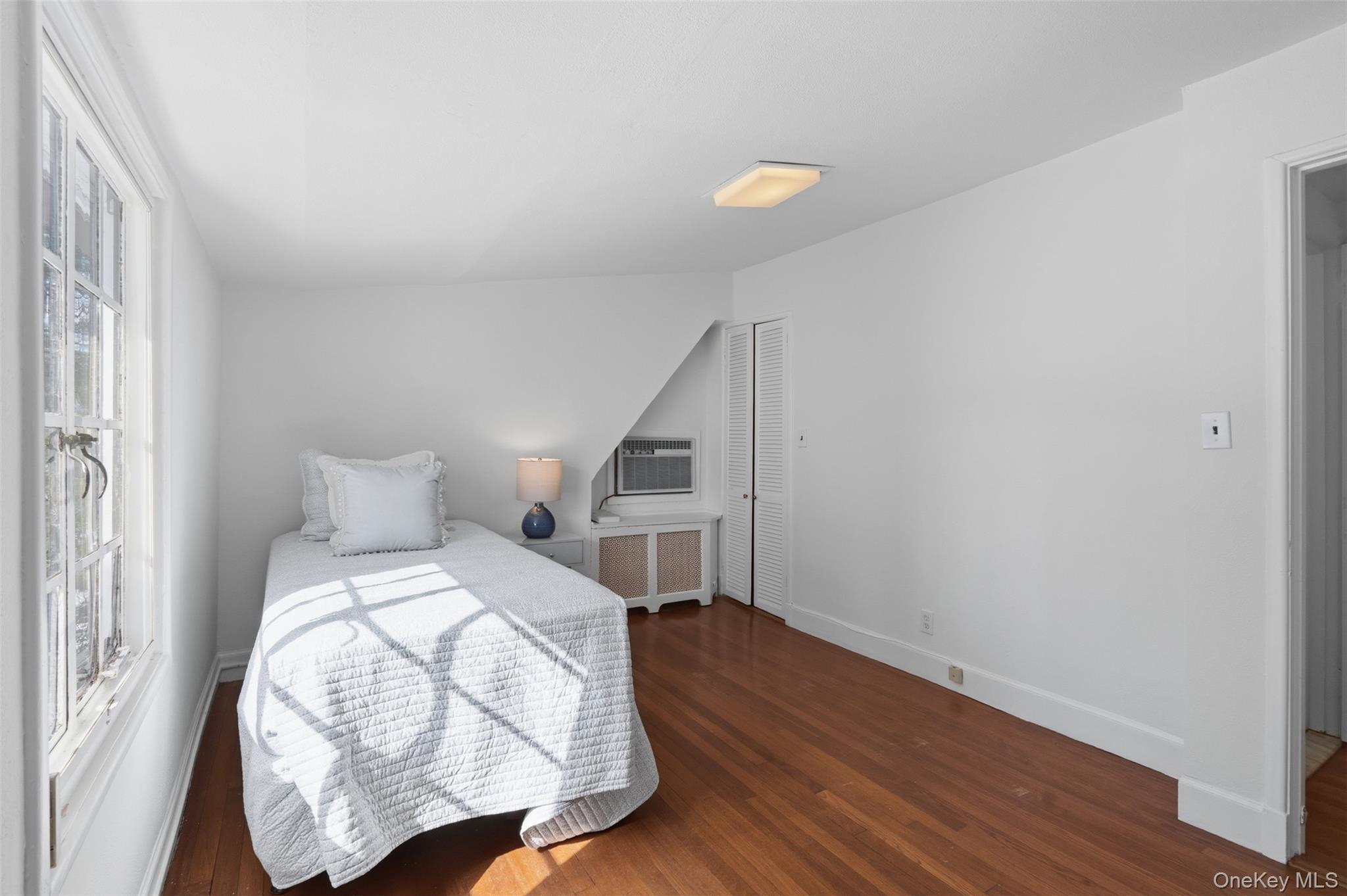 2 Springdale Road, Larchmont, NY 10538