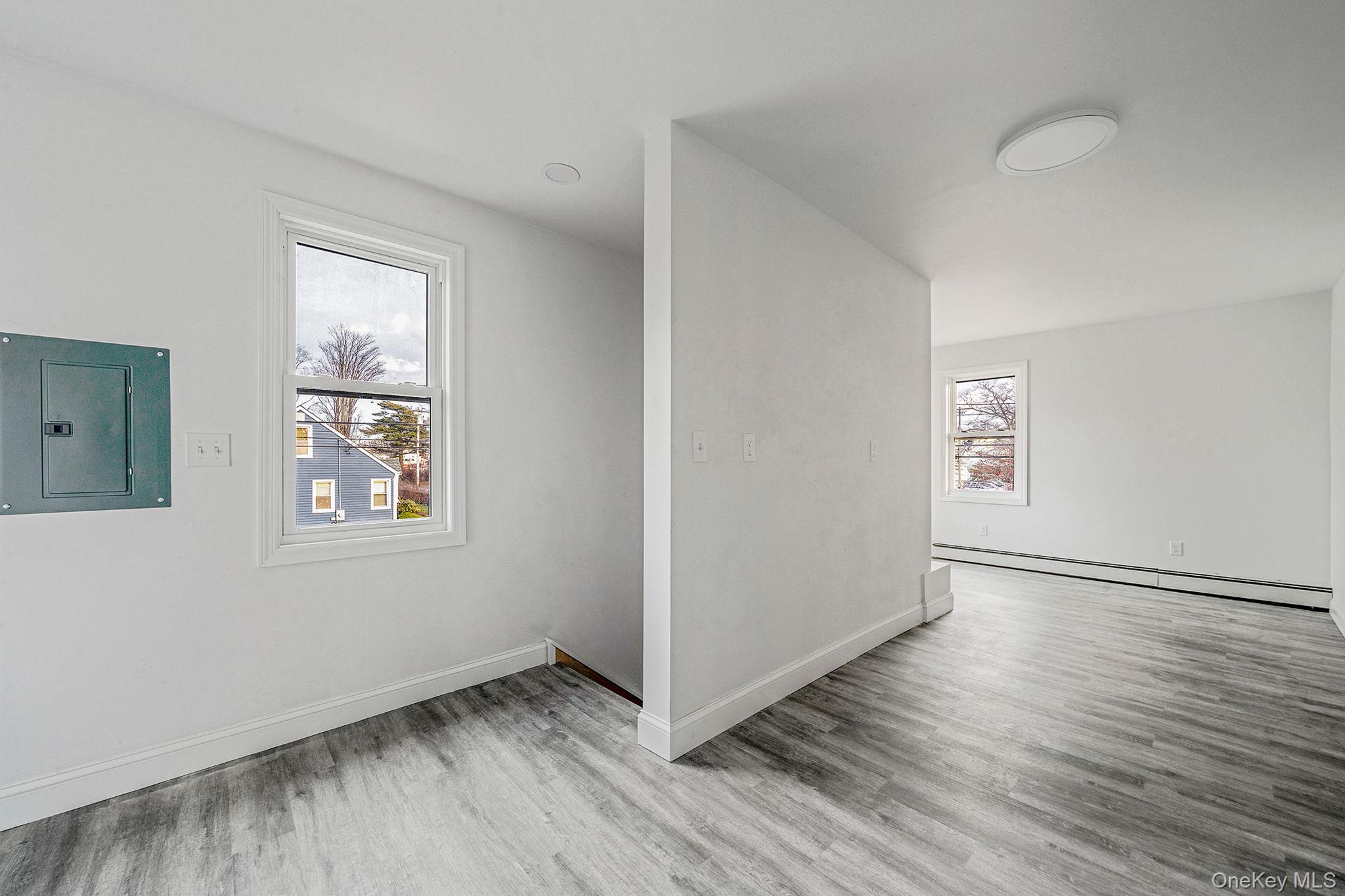 45 Redington Street, Bay Shore, NY 11706