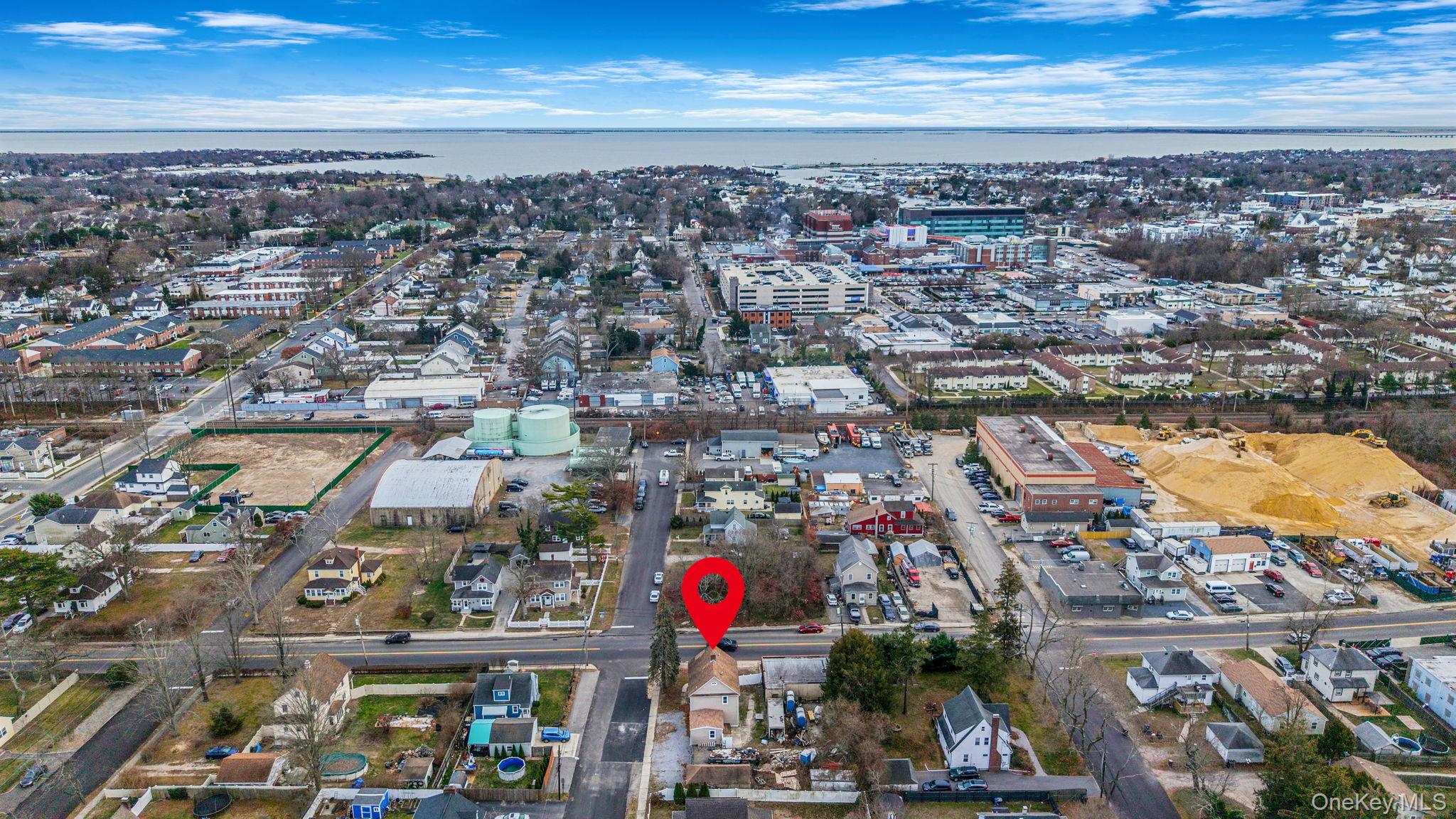 45 Redington Street, Bay Shore, NY 11706