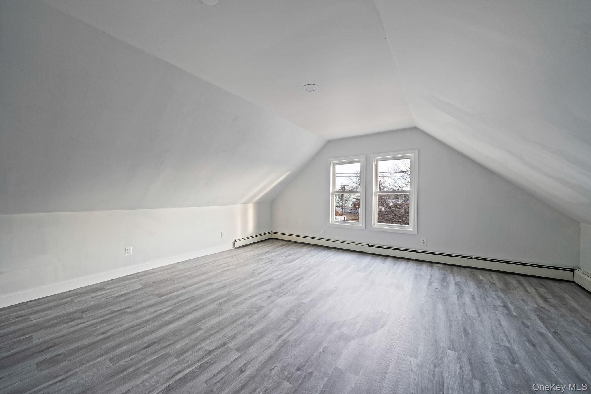 45 Redington Street, Bay Shore, NY 11706