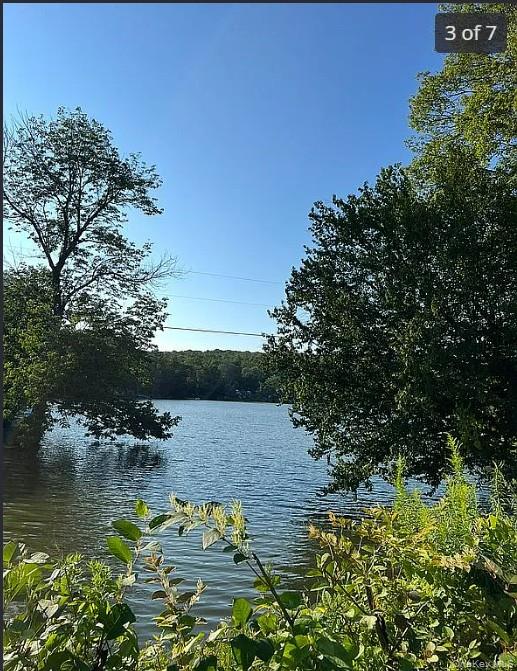 22 MOUNTAIN TOP Lane, Hancock, NY 13783