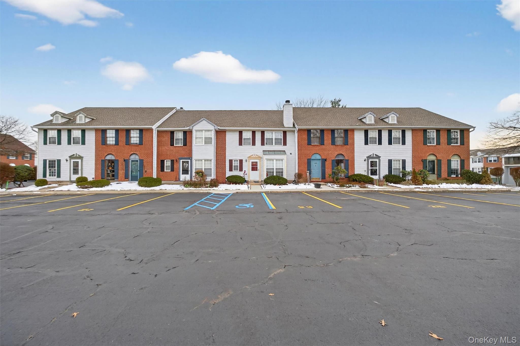 25 Moore Lane, Washingtonville, NY 10992