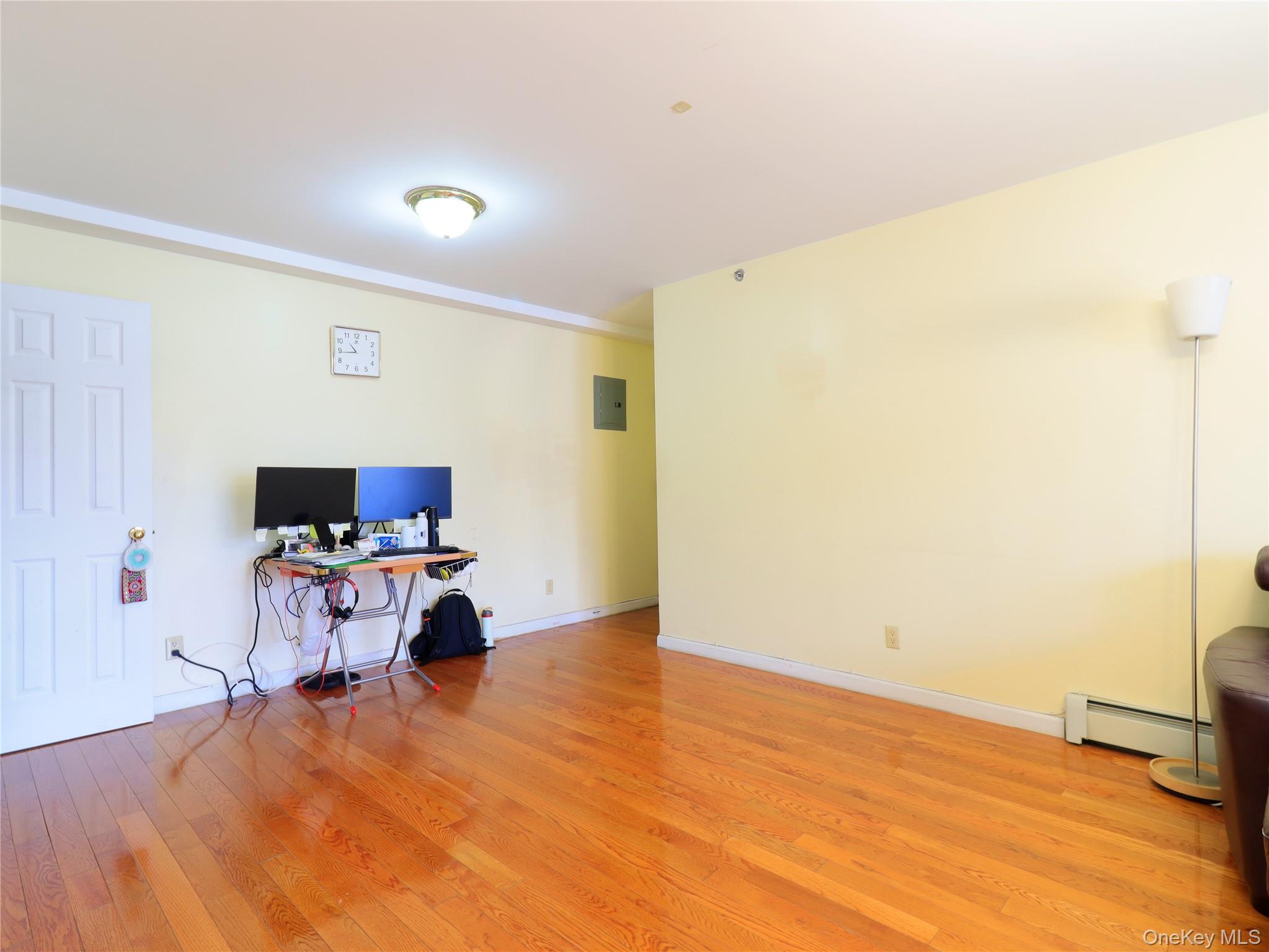 137-08 31st Road # 5E, Flushing, NY 11354