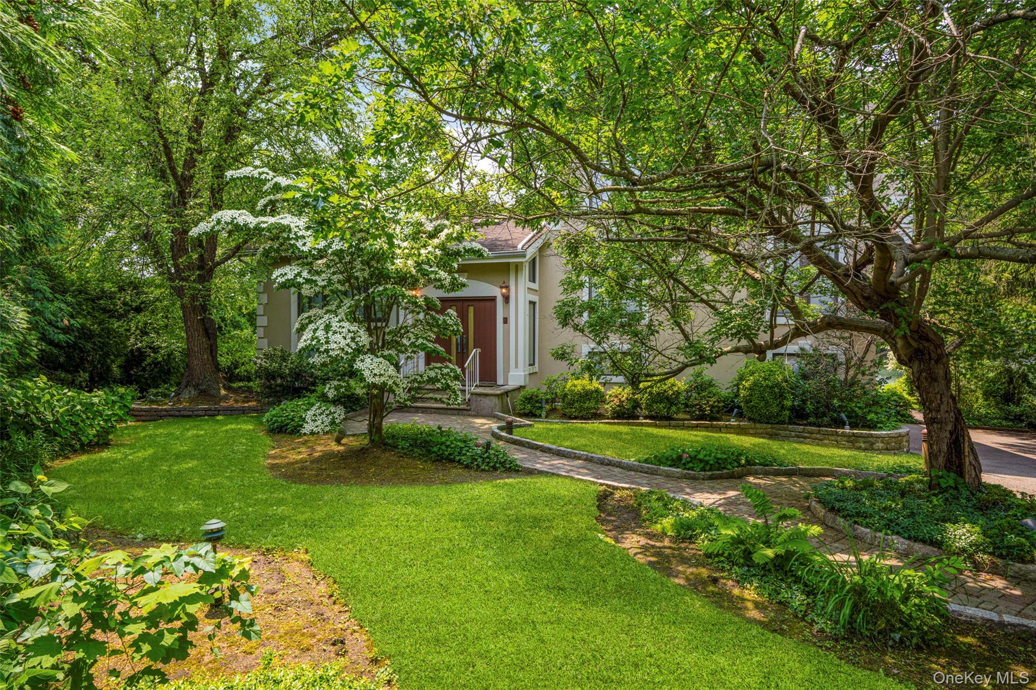 31 Clover Place, New Rochelle, NY 10805