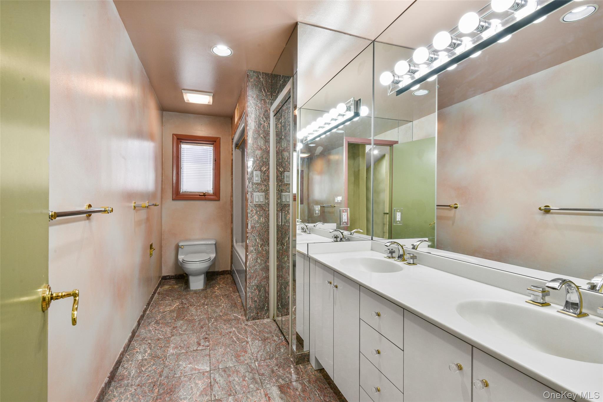 31 Clover Place, New Rochelle, NY 10805