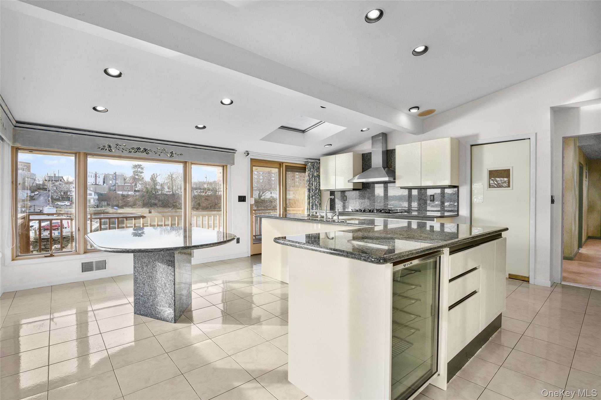 31 Clover Place, New Rochelle, NY 10805