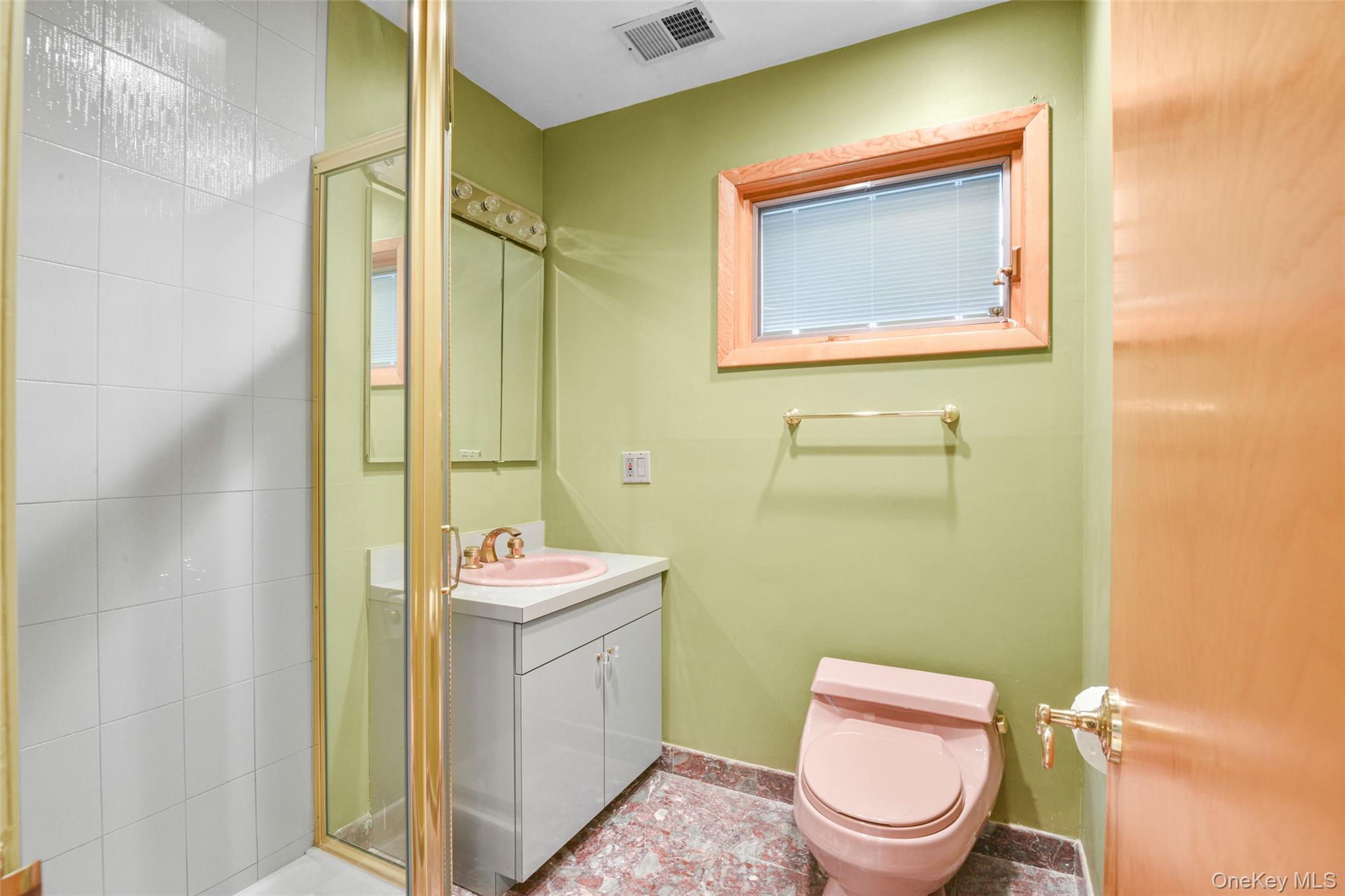 31 Clover Place, New Rochelle, NY 10805