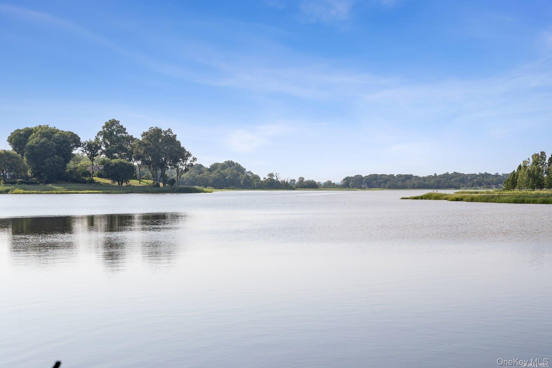 31 Factory Pond Road, Locust Valley, NY 11560