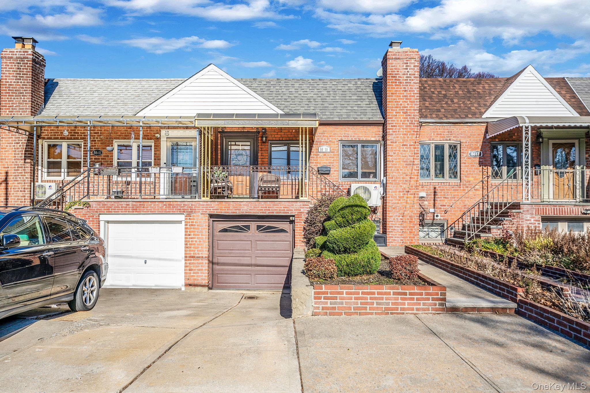 8615 77th Avenue, Glendale, NY 11385