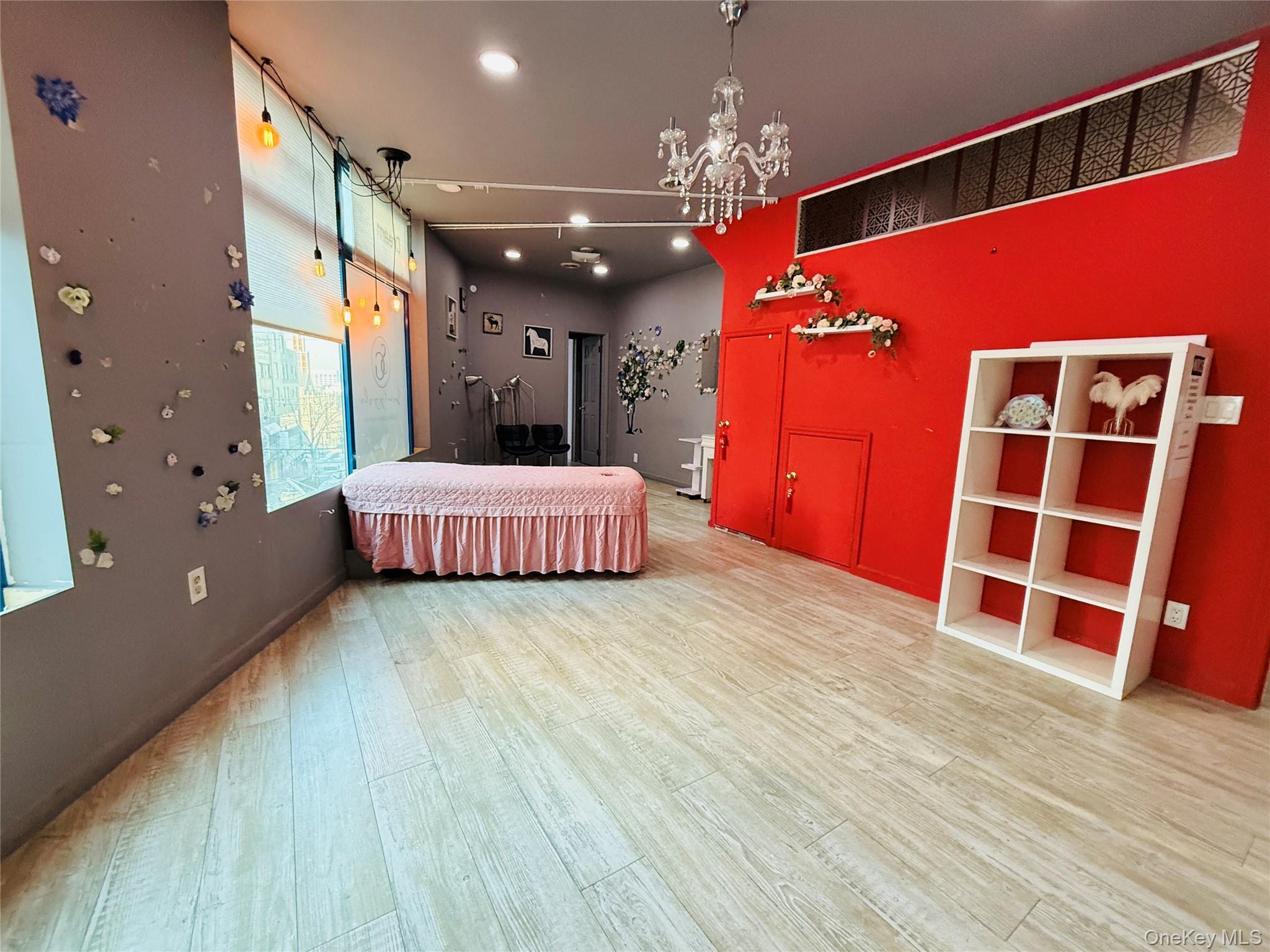 3705 Prince Street # 2B, Flushing, NY 11354