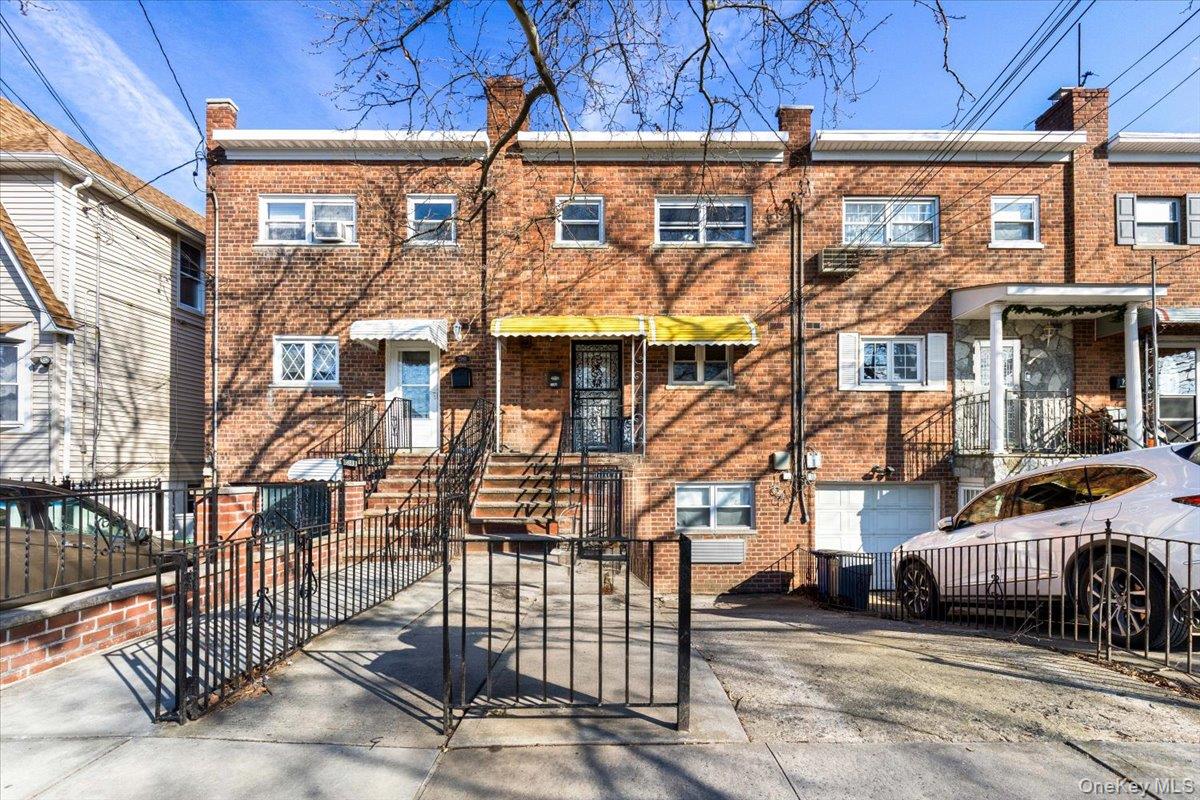 238A Throggs Neck Boulevard # A, Bronx, NY 10465