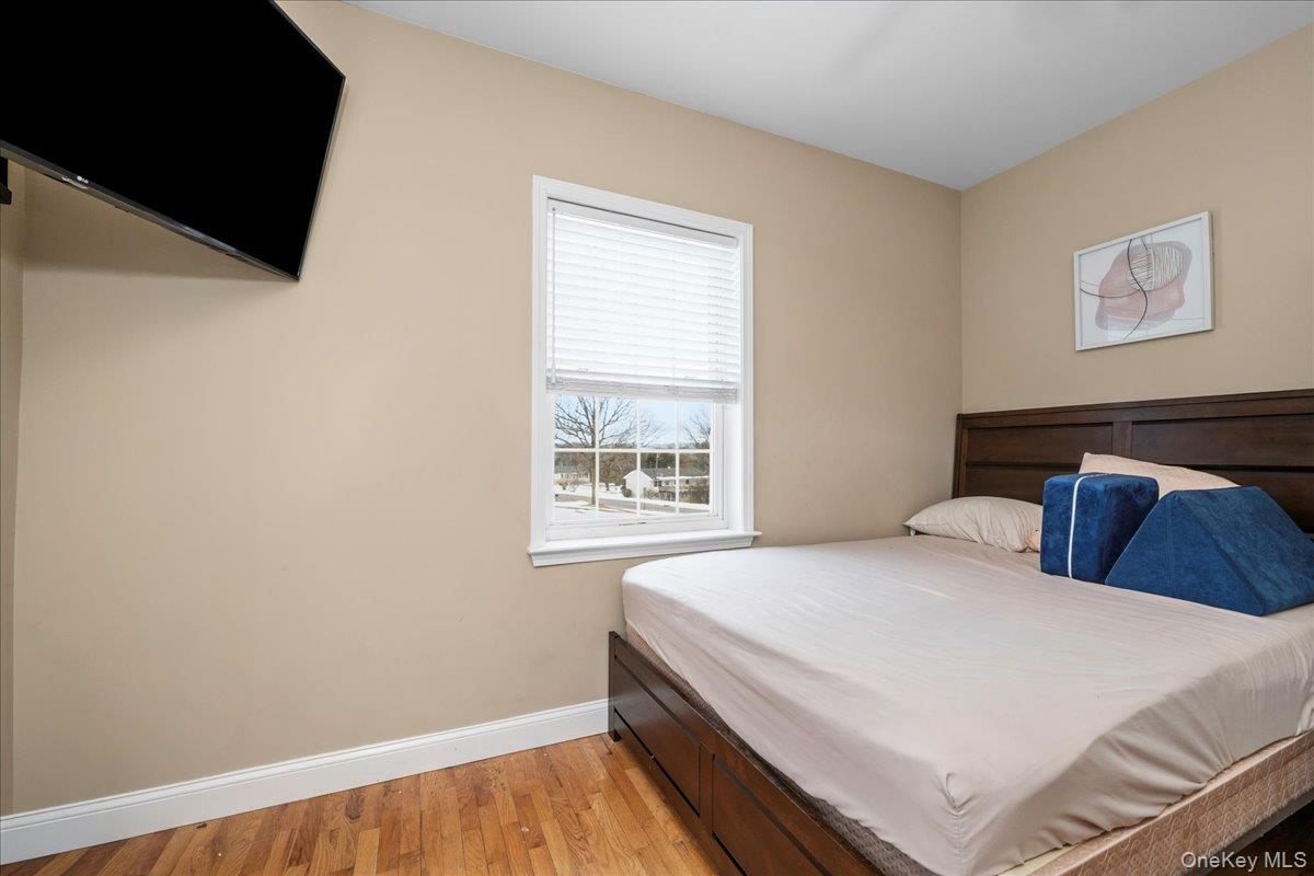 18 Coach House Court, Newburgh, NY 12553