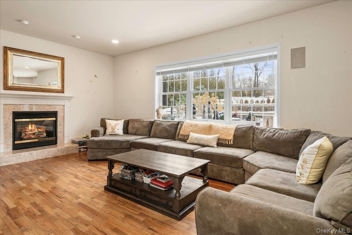 18 Coach House Court, Newburgh, NY 12553