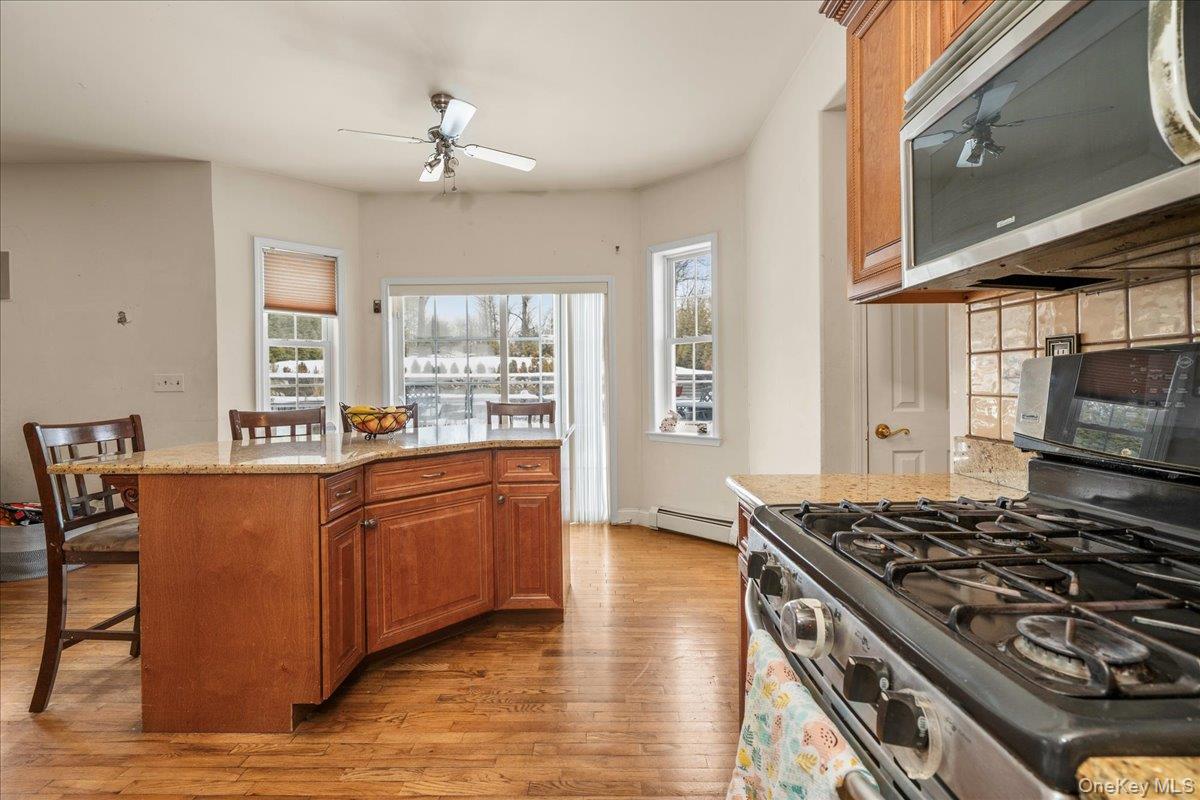 18 Coach House Court, Newburgh, NY 12553