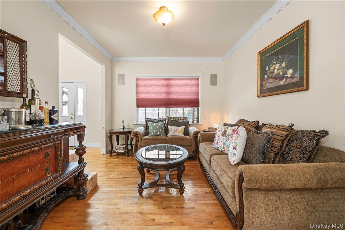 18 Coach House Court, Newburgh, NY 12553