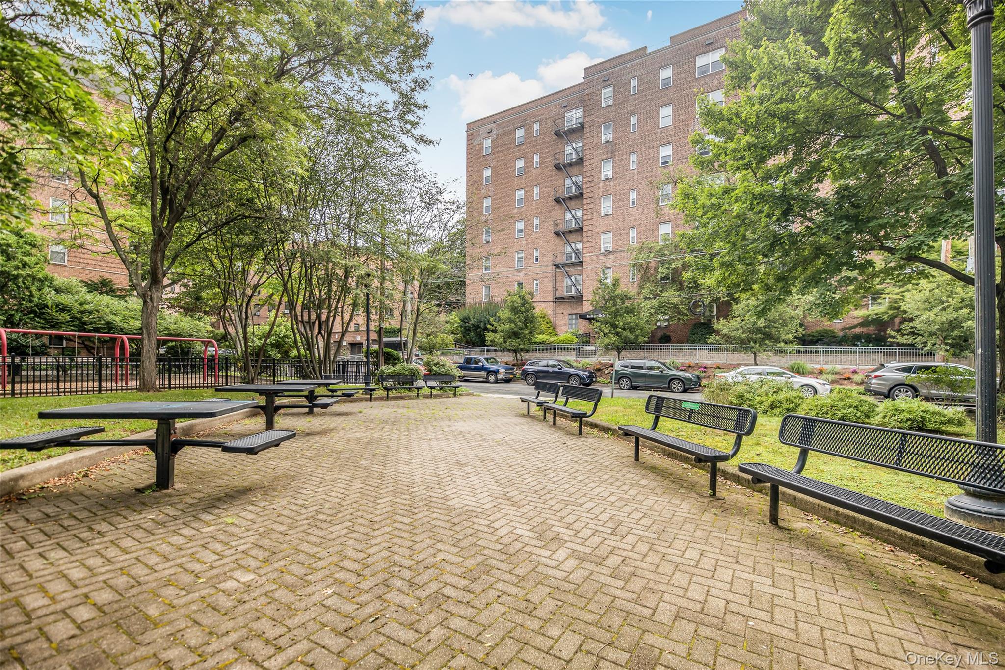 1 Vincent Road # 1G, Bronxville, NY 10708