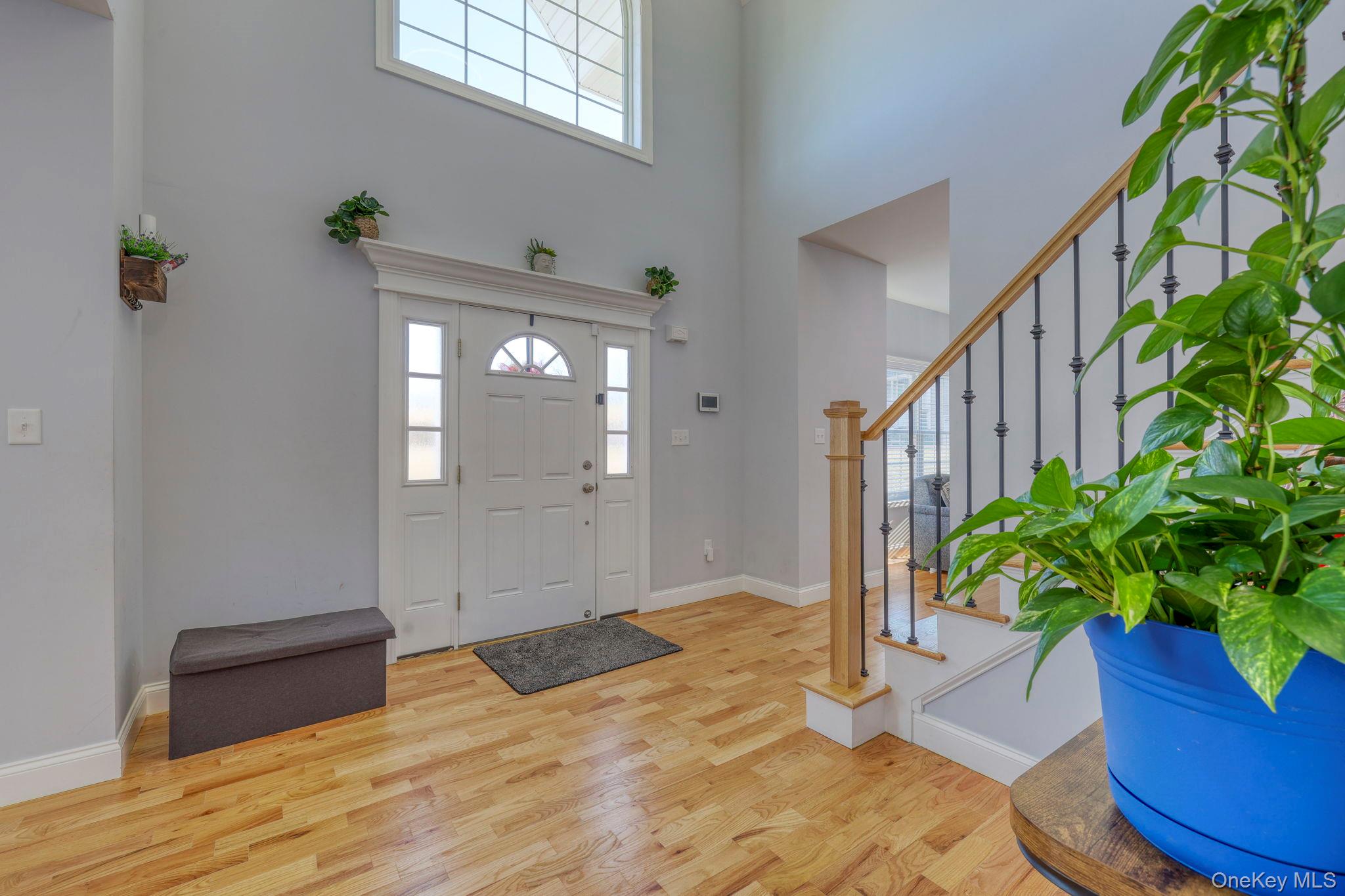 34 Meadow View Drive, Marlboro, NY 12542