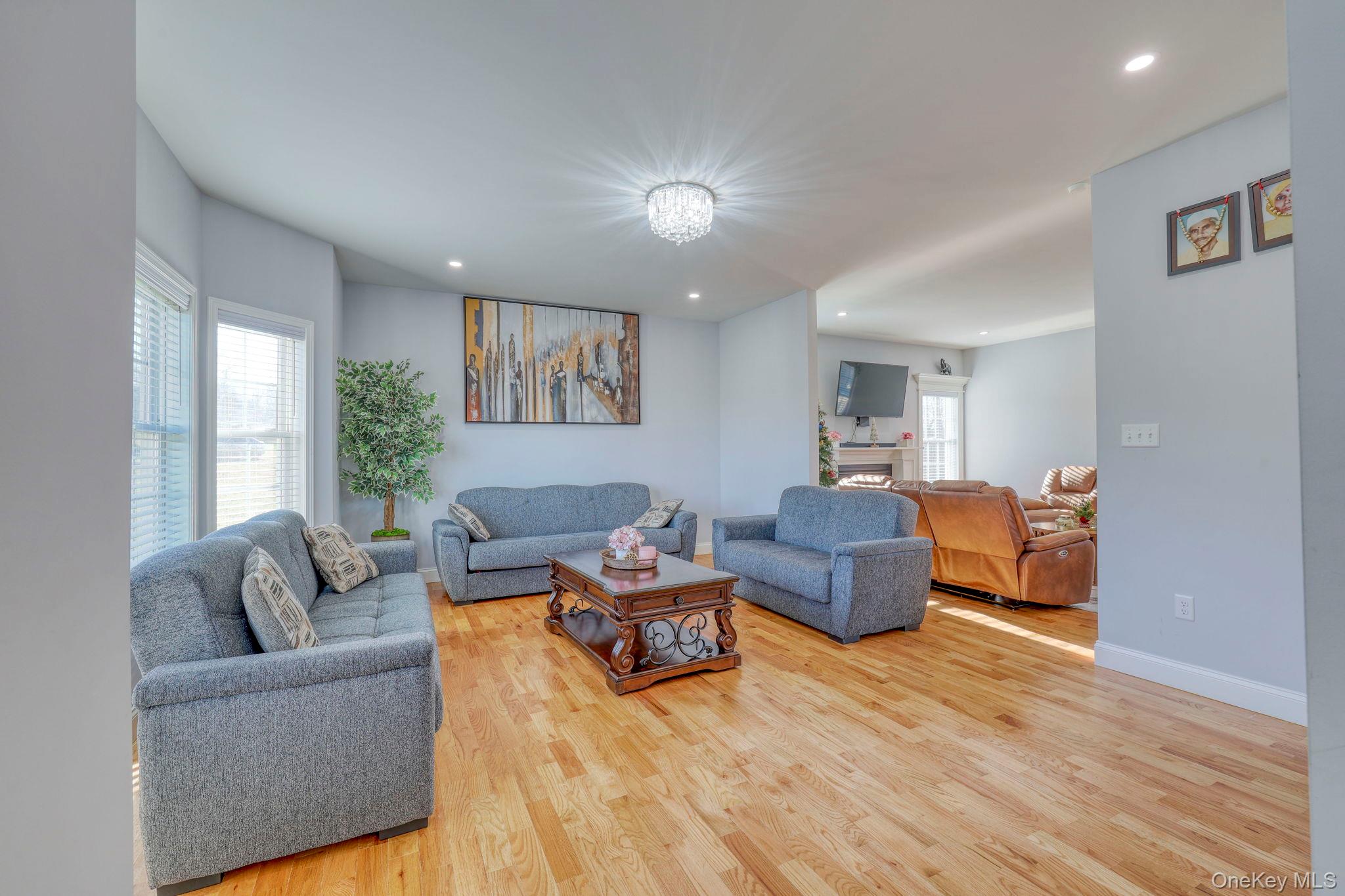 34 Meadow View Drive, Marlboro, NY 12542