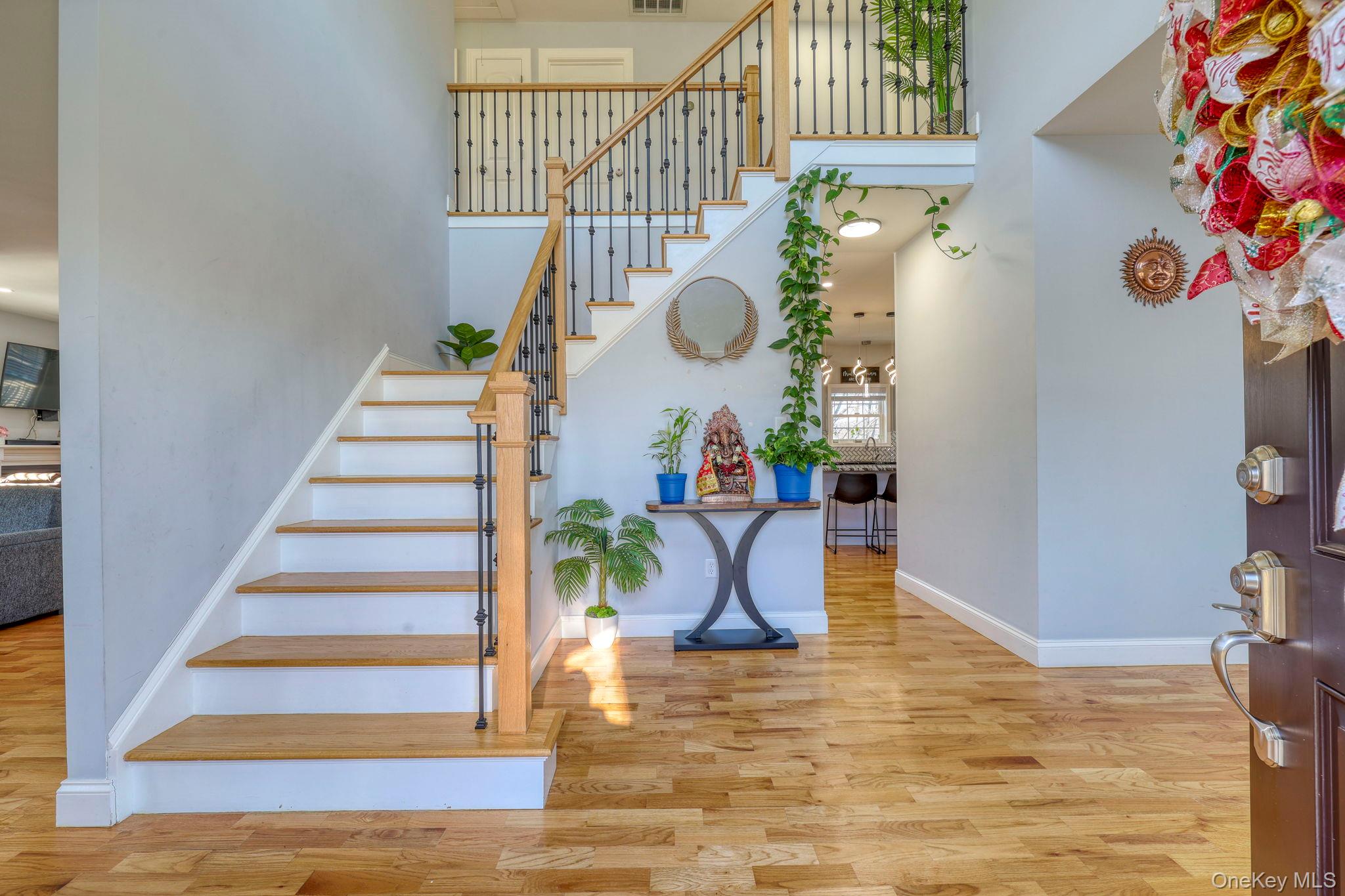 34 Meadow View Drive, Marlboro, NY 12542