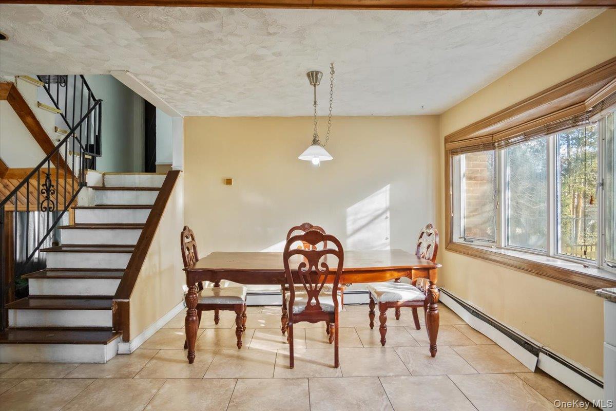 25 Ford Drive W, Massapequa, NY 11758