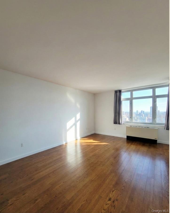 40-28 College Point Boulevard # 1203, Flushing, NY 11354