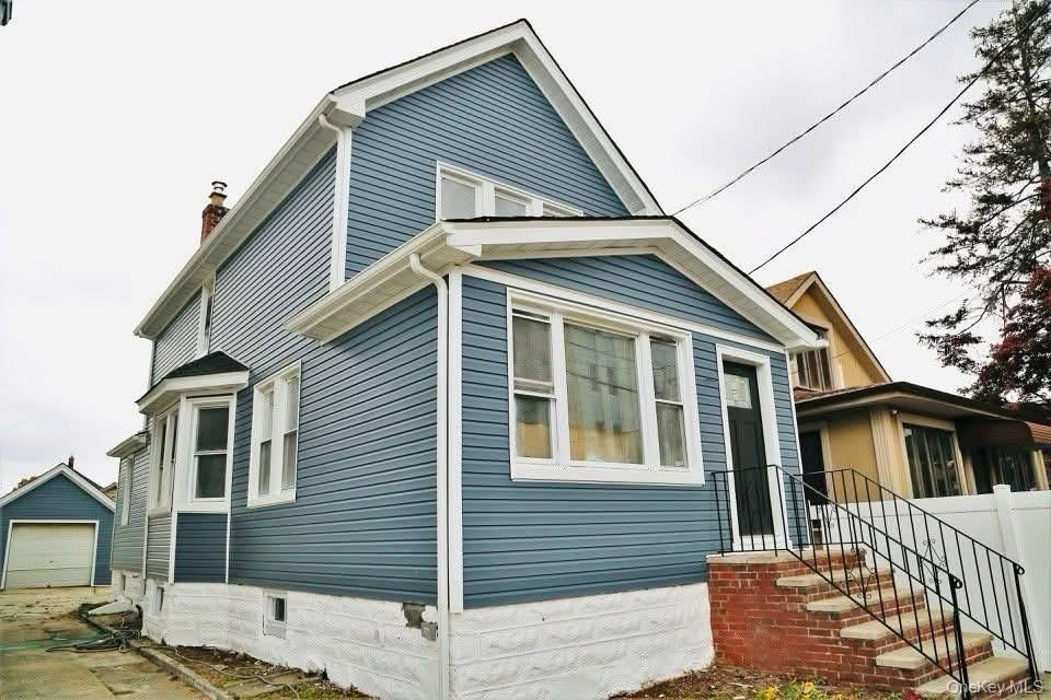 134-16 221 street, Laurelton, NY 11413