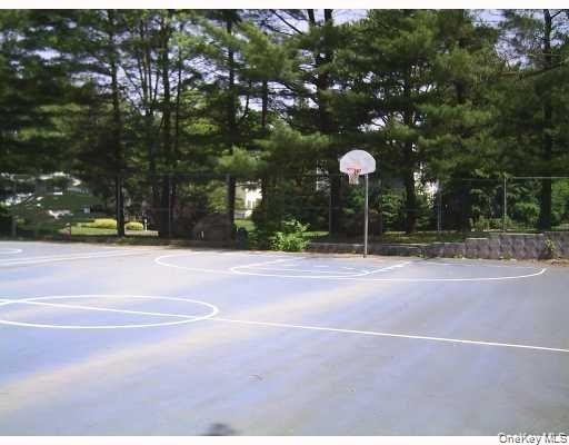 66 Bon Aire Circle # P-7, Suffern, NY 10901