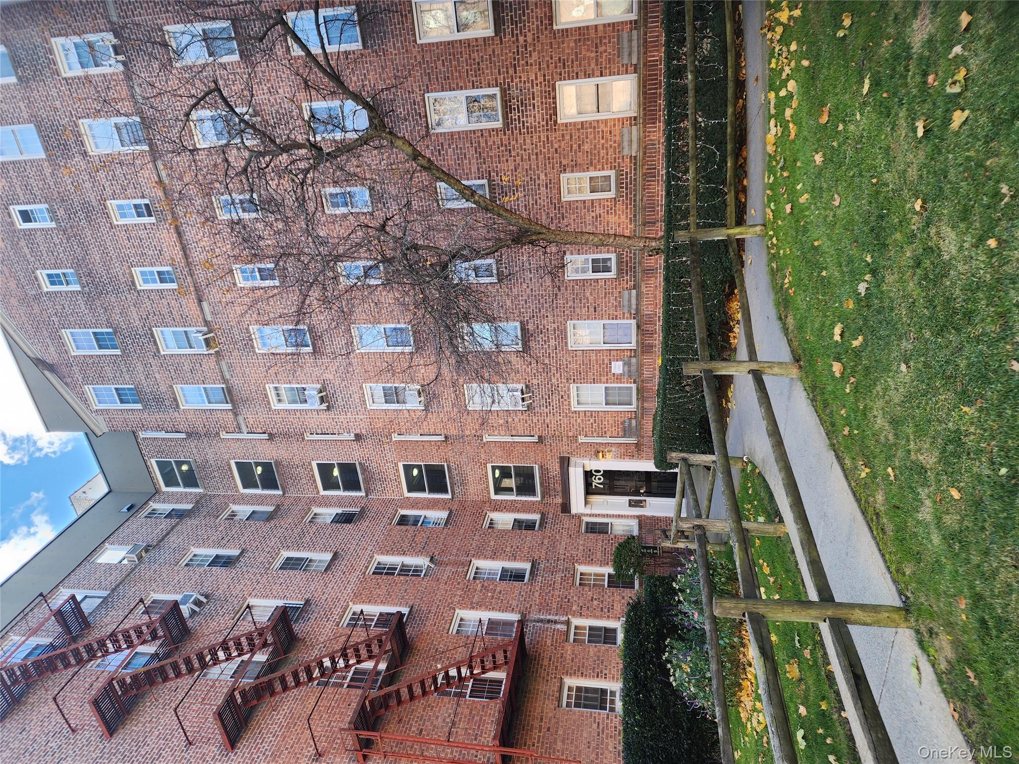 760 Bronx River Road # A-65, Bronxville, NY 10708