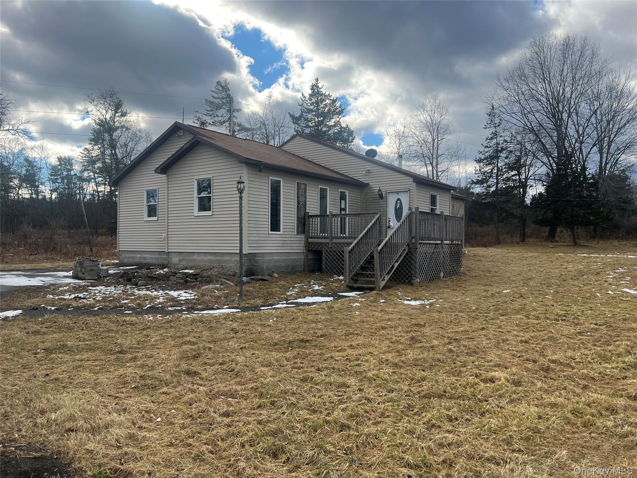 40 Sages Loop, Kerhonkson, NY 12446