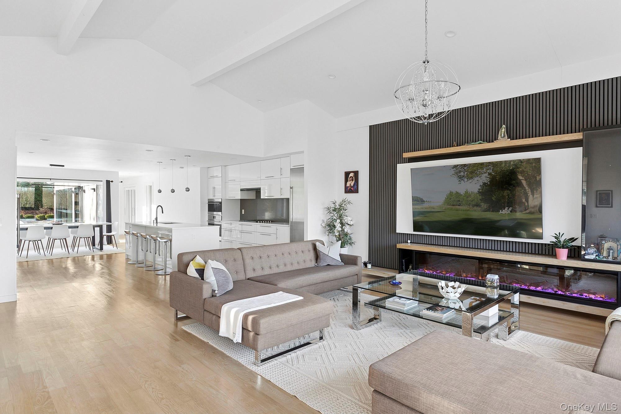 33 Oyster Pond Lane, East Hampton, NY 11937