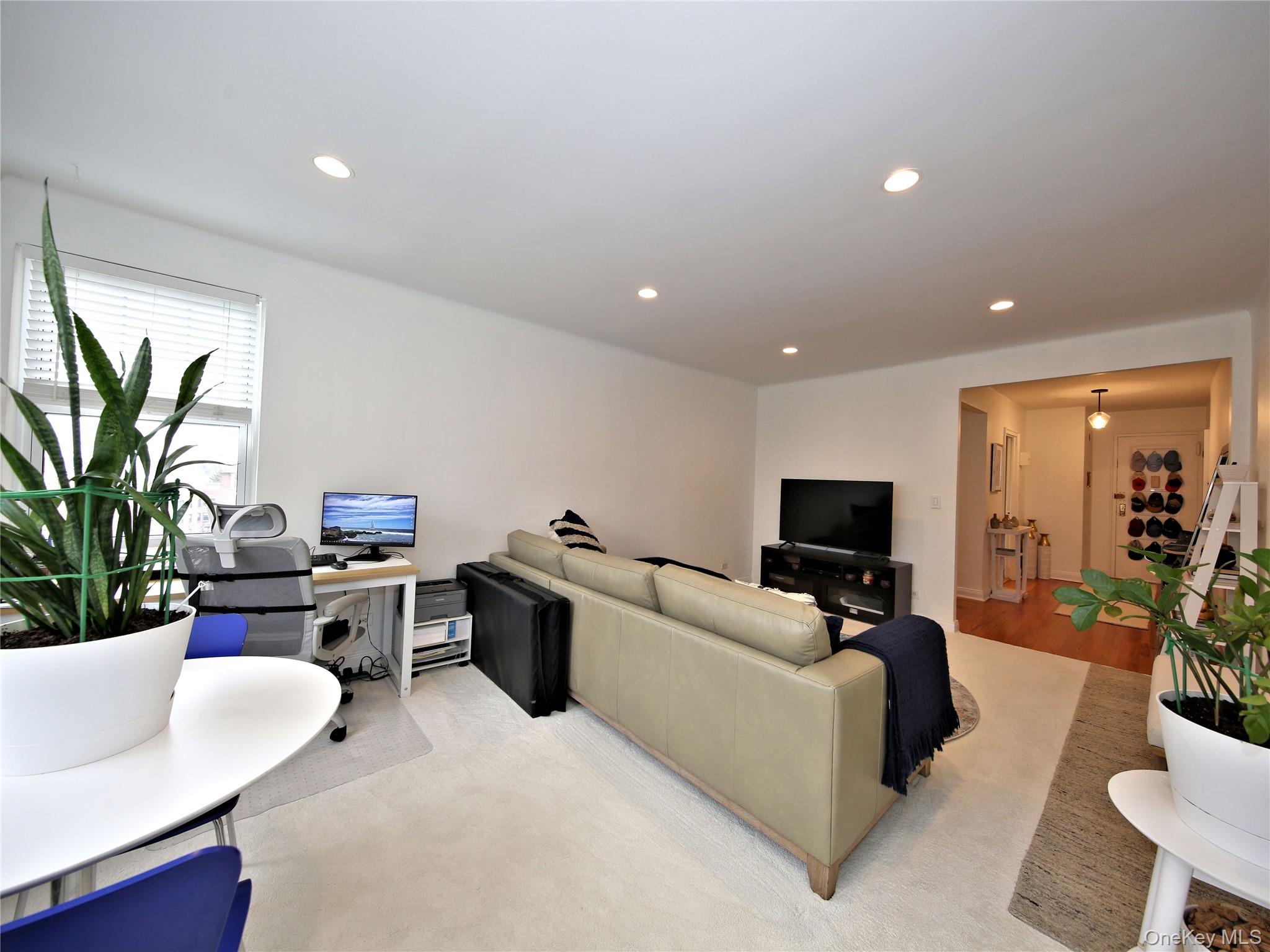 50 N Broadway # 6L, White Plains, NY 10603