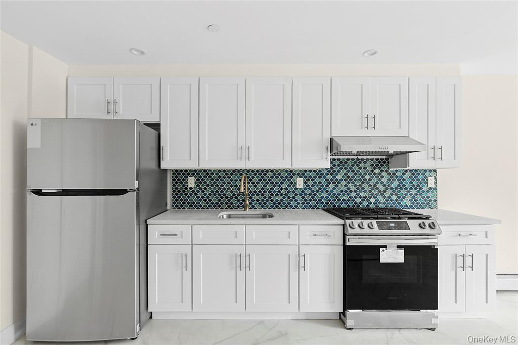 107-47 49th Ave, Corona, NY 11368