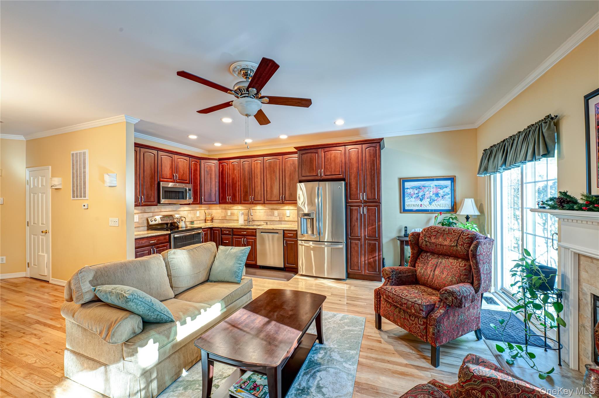 4 Chelsea Drive, Smithtown, NY 11787