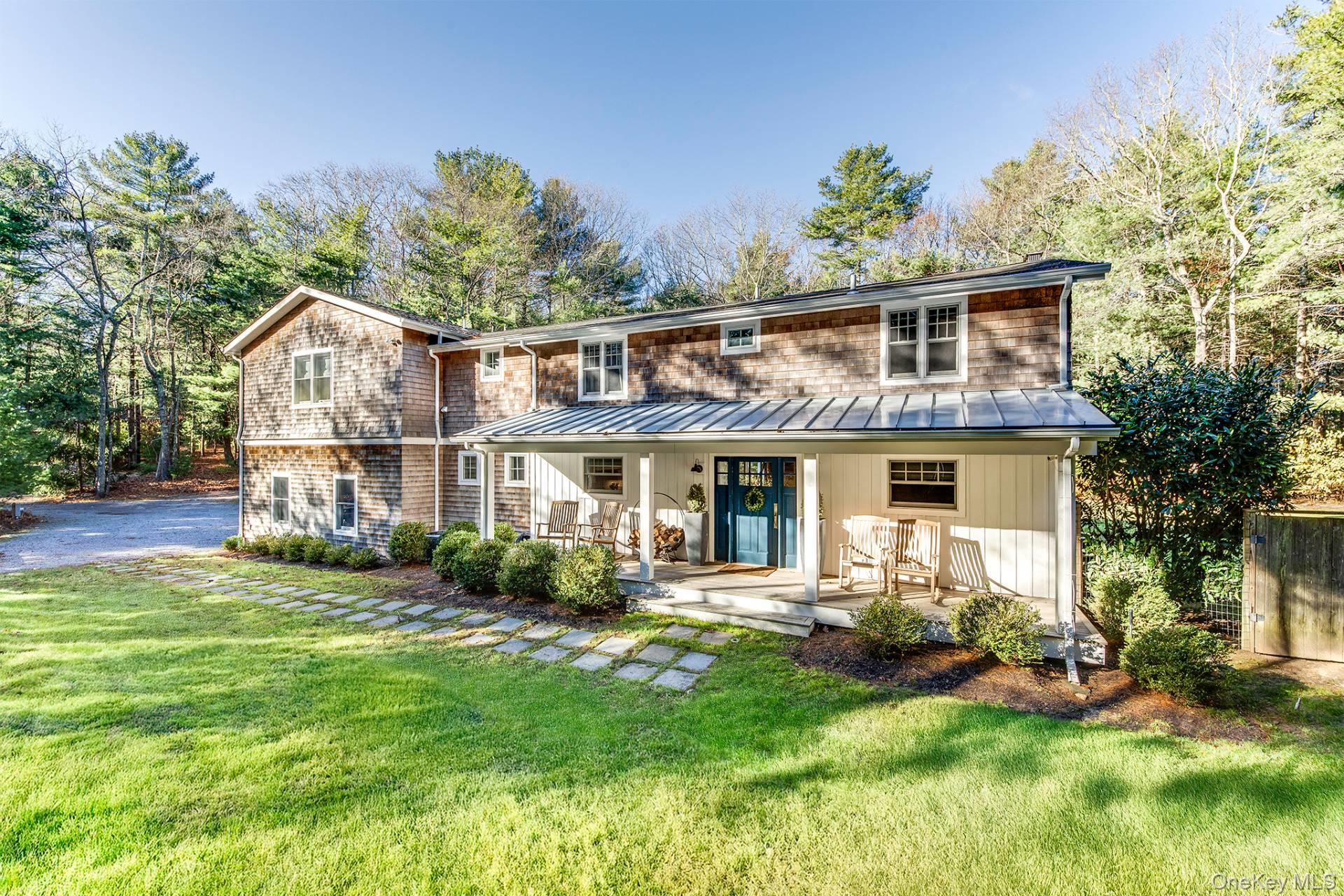 10 Villa Avenue, East Hampton, NY 11937