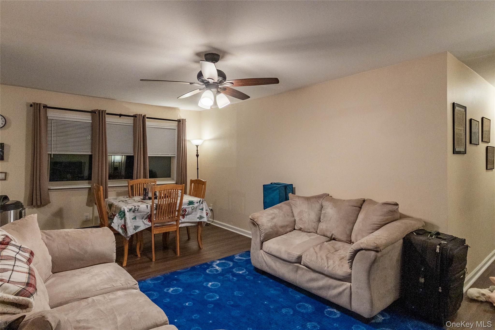 2449 F Union Boulevard # 9B, Islip, NY 11751