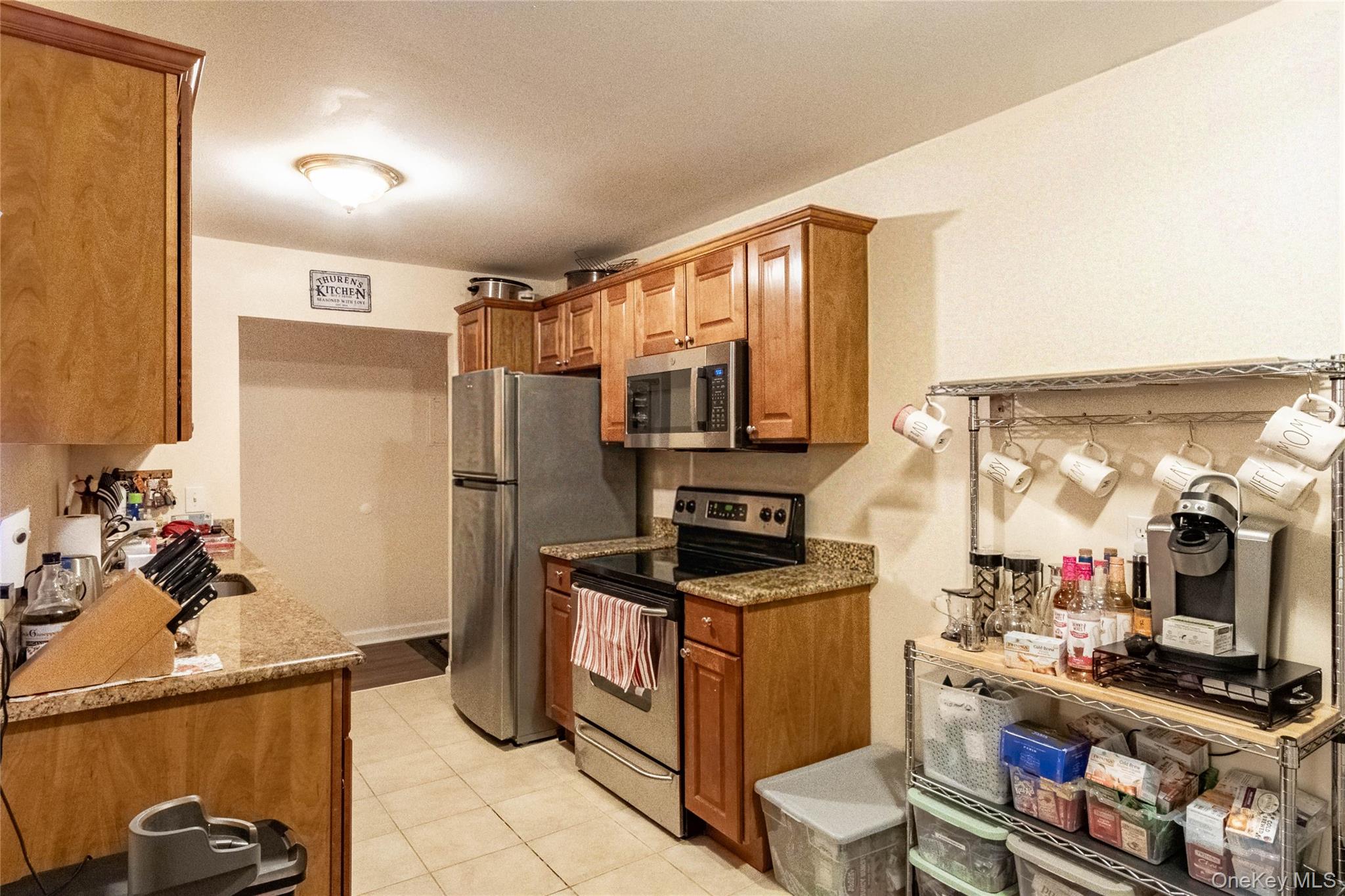 2449 F Union Boulevard # 9B, Islip, NY 11751