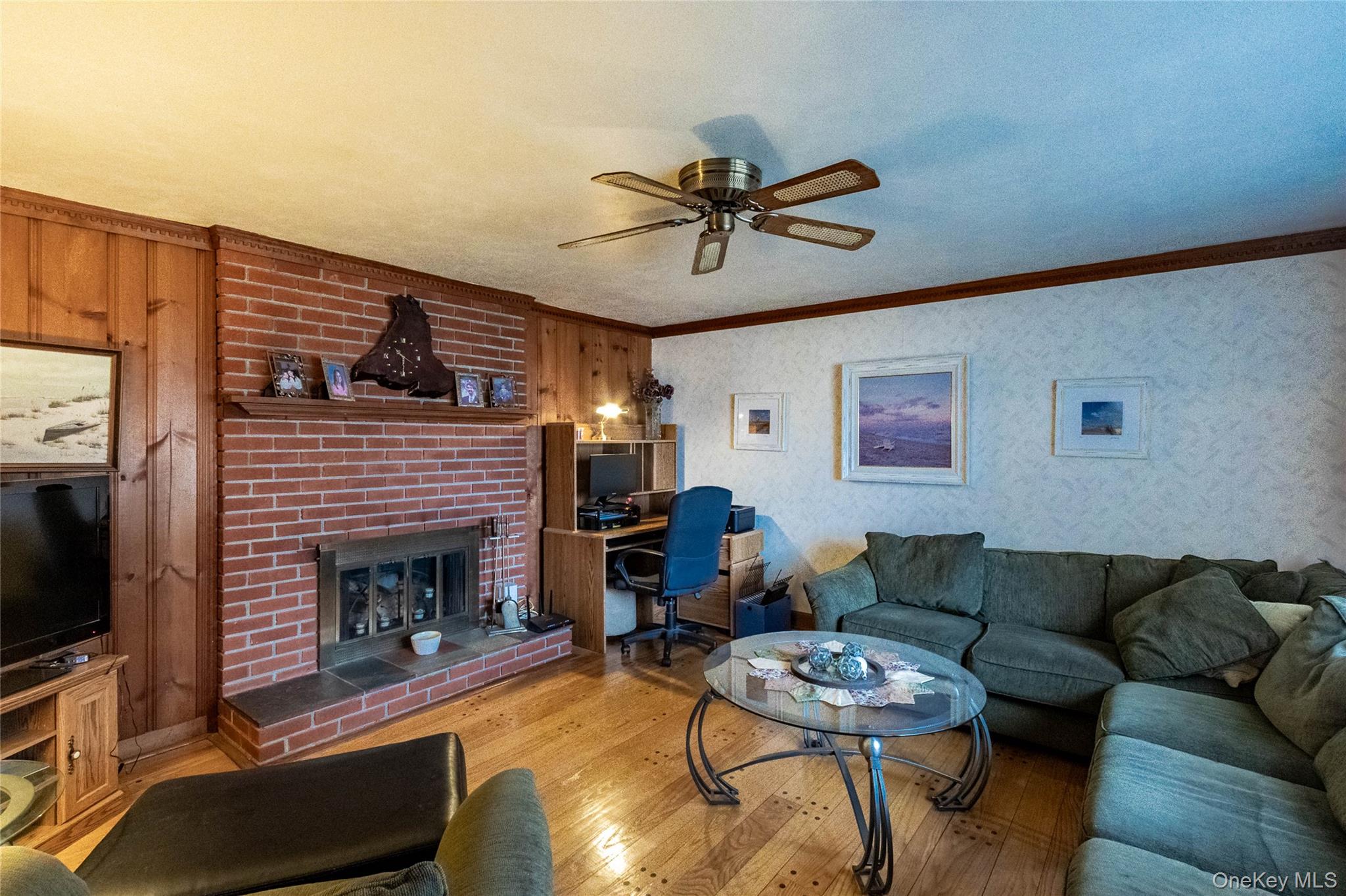 7 Lico Place, Babylon, NY 11702