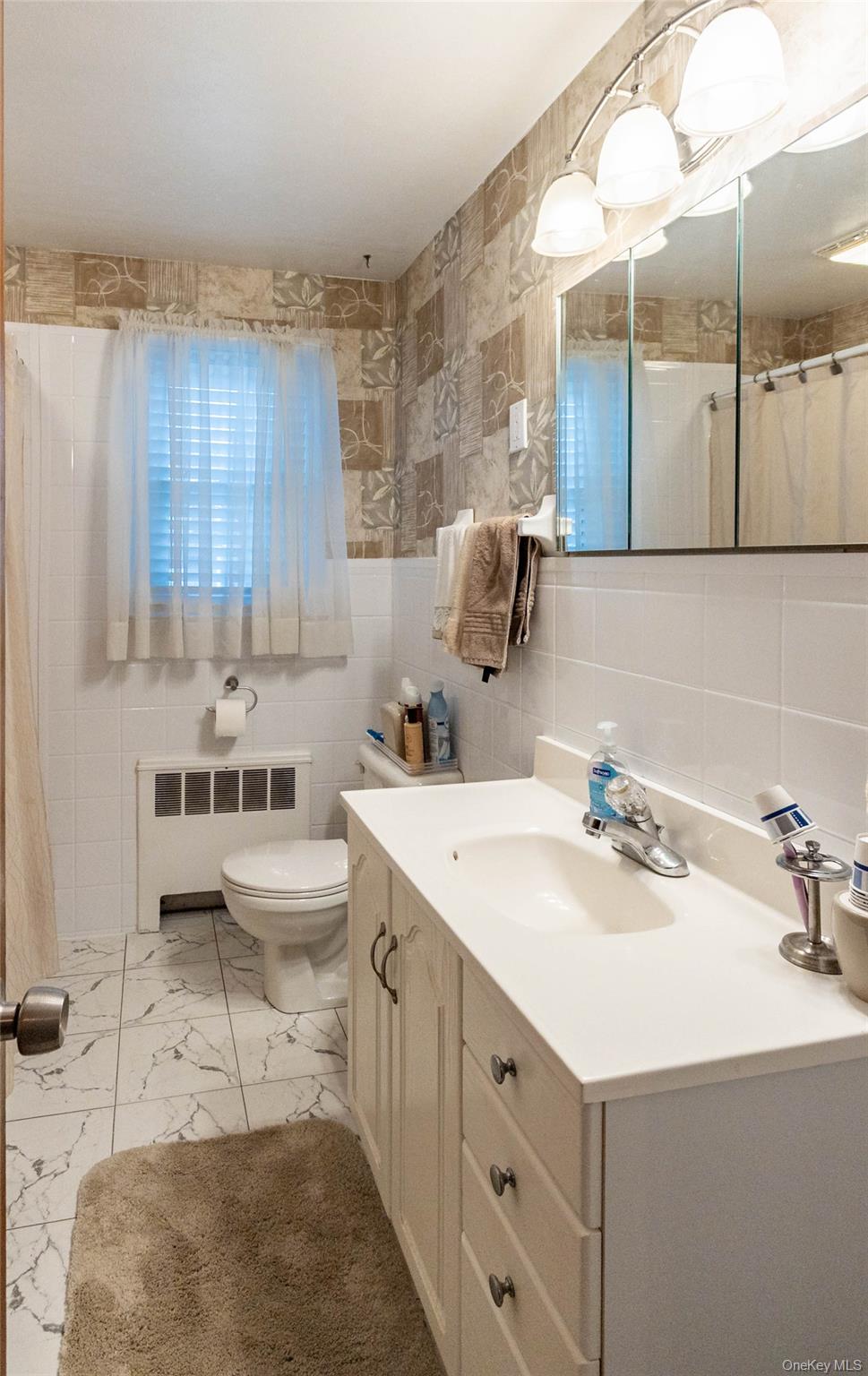 7 Lico Place, Babylon, NY 11702