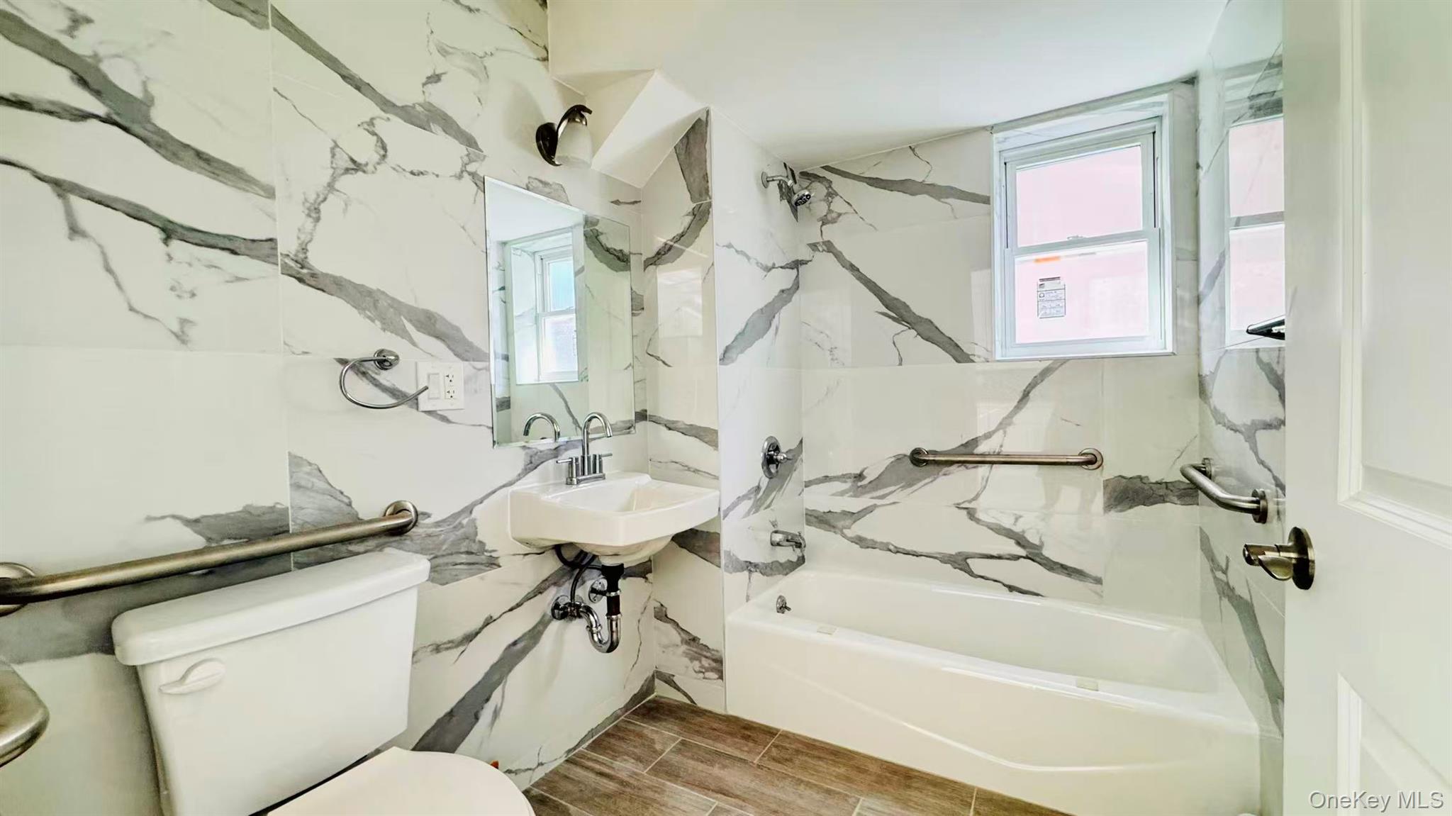 104-49 49th Ave, Corona, NY 11368