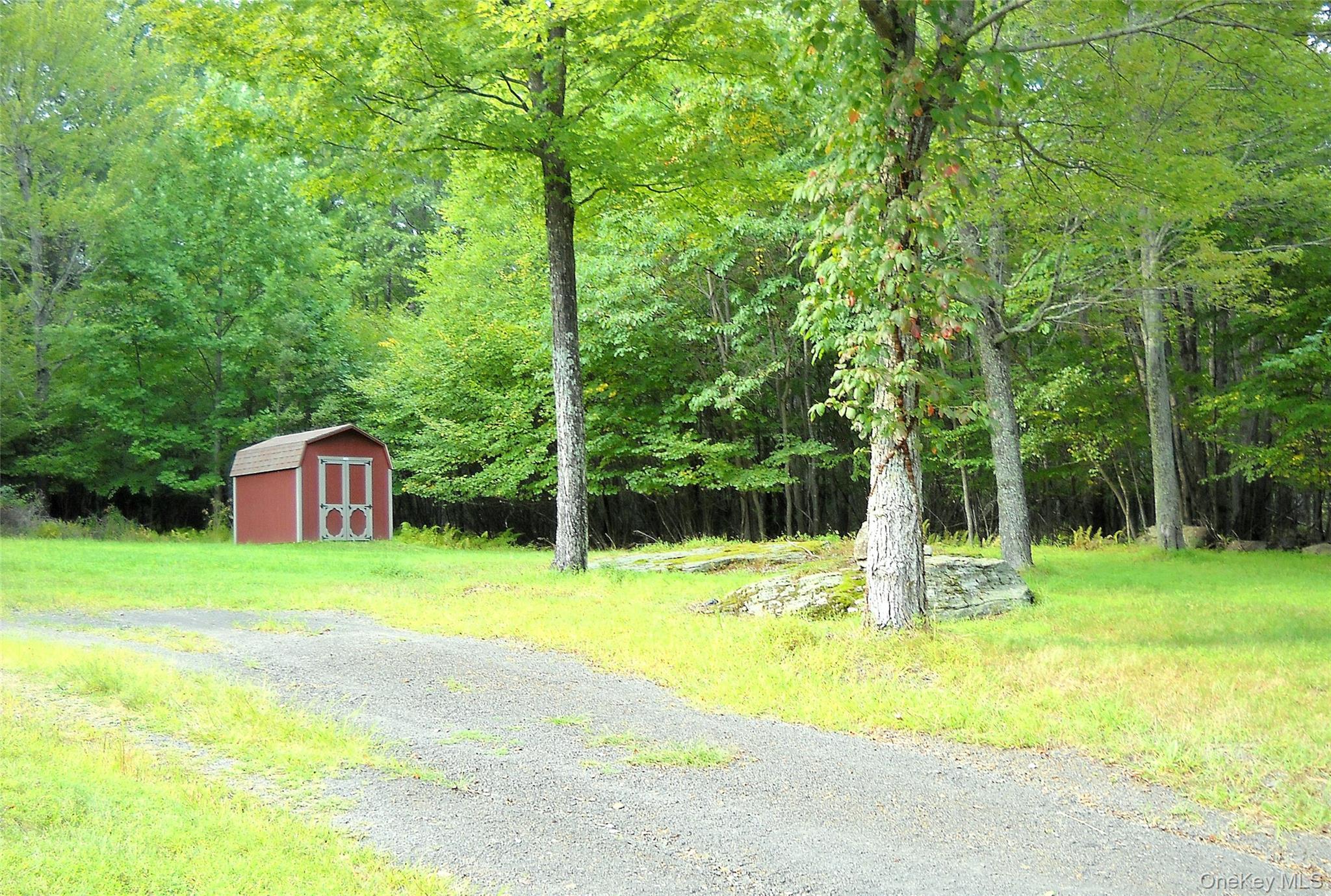 76 Wynkoop Drive, Kerhonkson, NY 12446