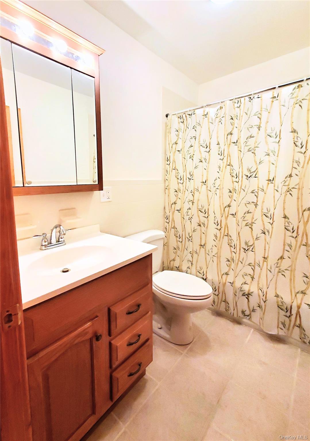 76 Wynkoop Drive, Kerhonkson, NY 12446