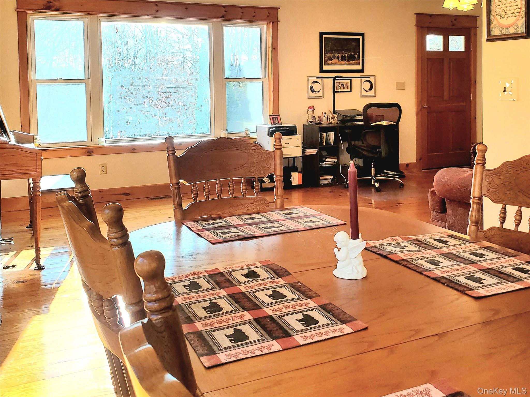 76 Wynkoop Drive, Kerhonkson, NY 12446