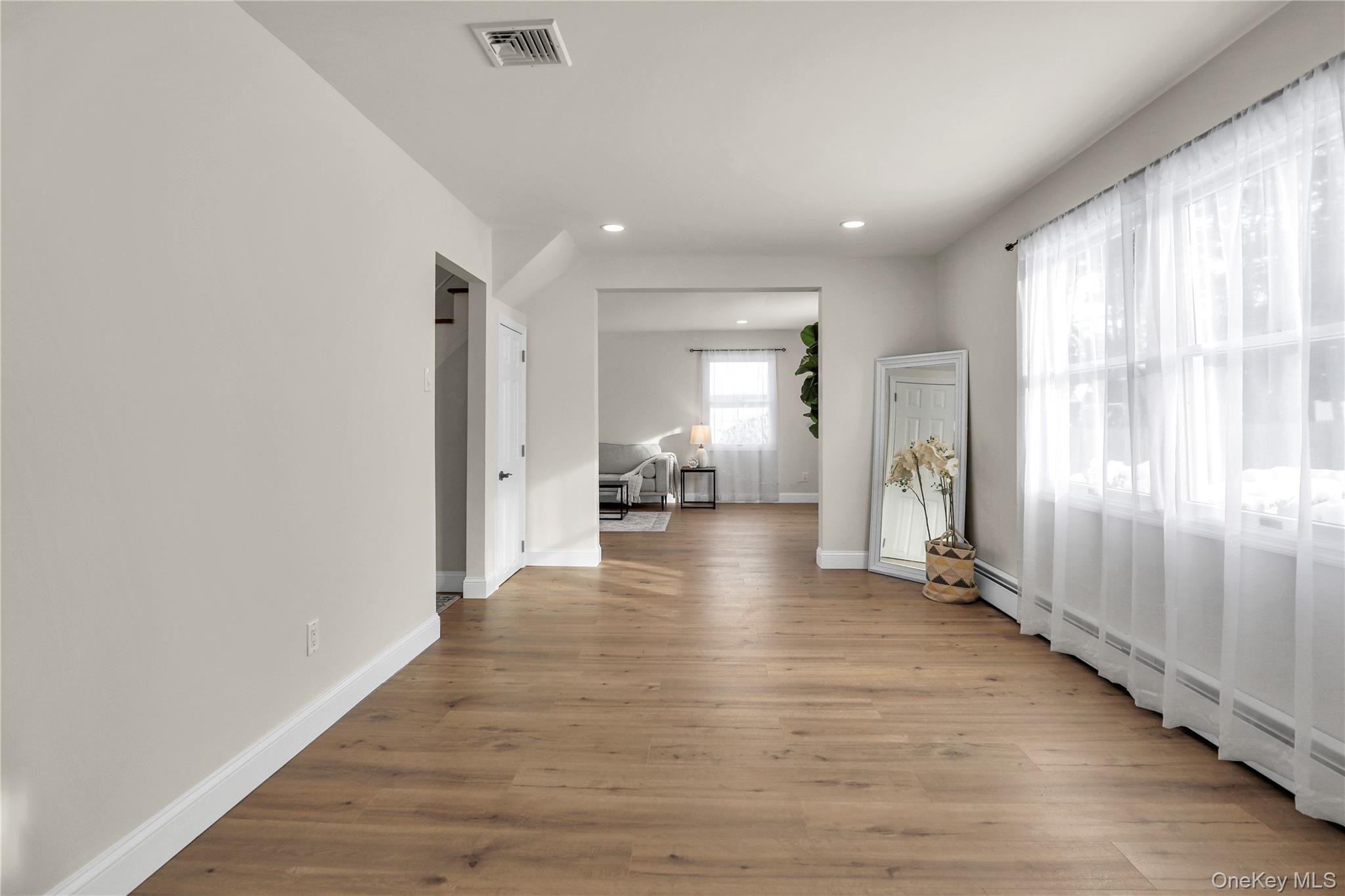 37 Malvern Lane, Stony Brook, NY 11790