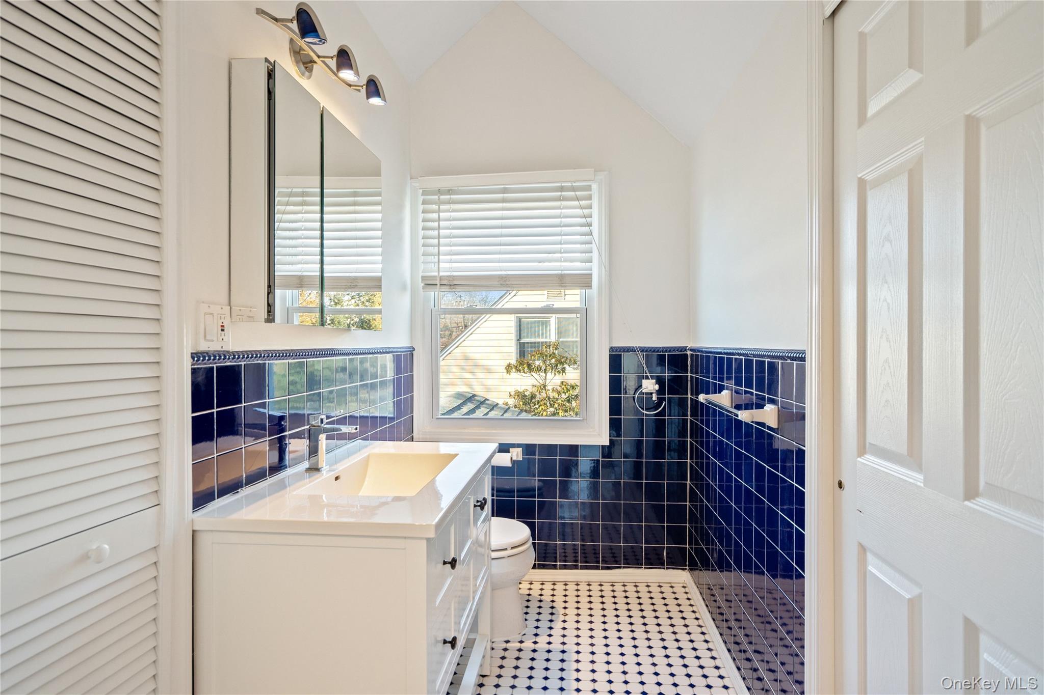 23 Harvard Street, Roslyn Heights, NY 11577