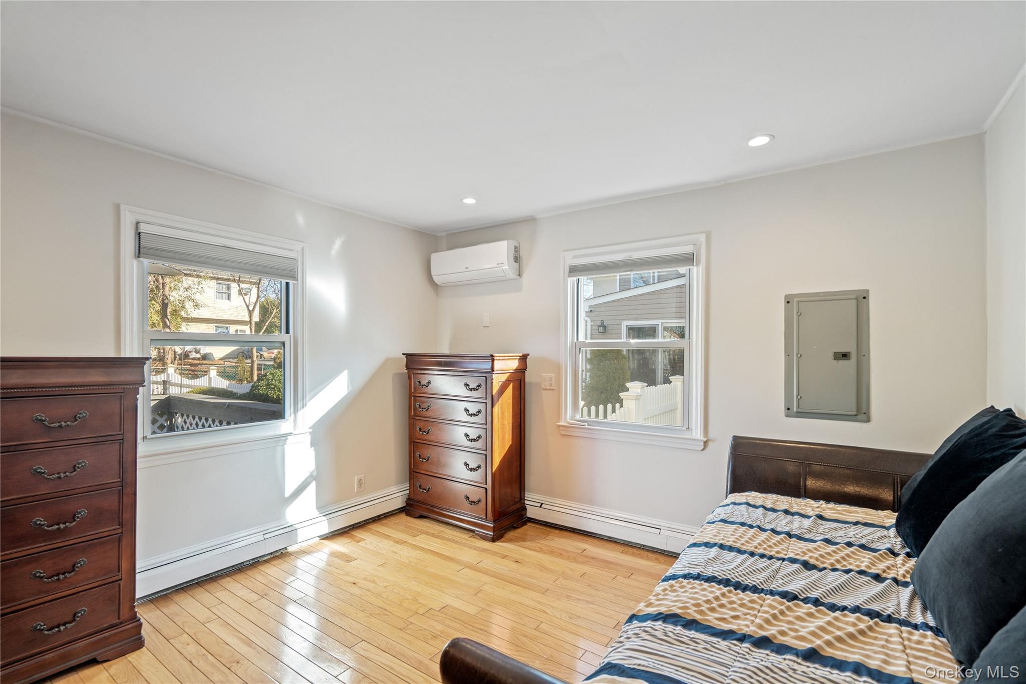 23 Harvard Street, Roslyn Heights, NY 11577