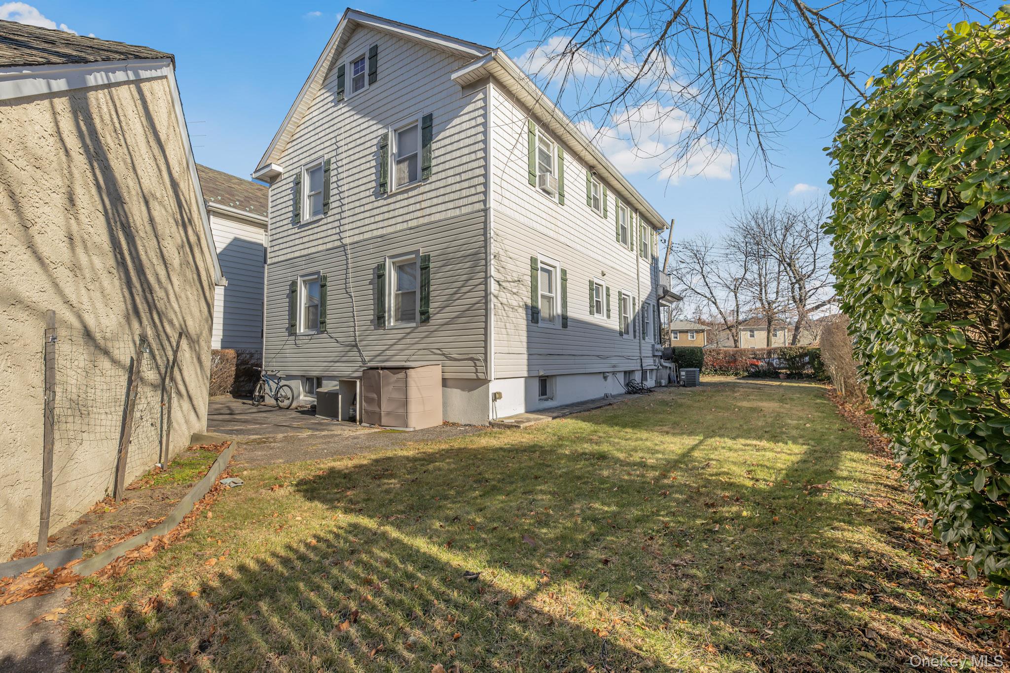 168 Stephenson Boulevard, New Rochelle, NY 10801