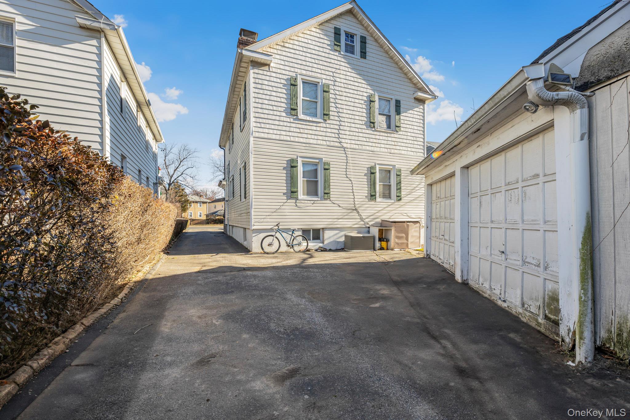 168 Stephenson Boulevard, New Rochelle, NY 10801